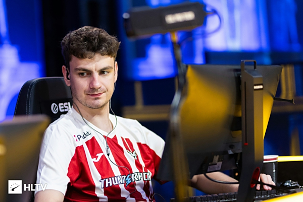 四位数的陪伴 m0NESY加入G2已1000天